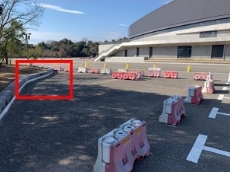 西ゲート喫煙場