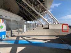 東ゲート喫煙場