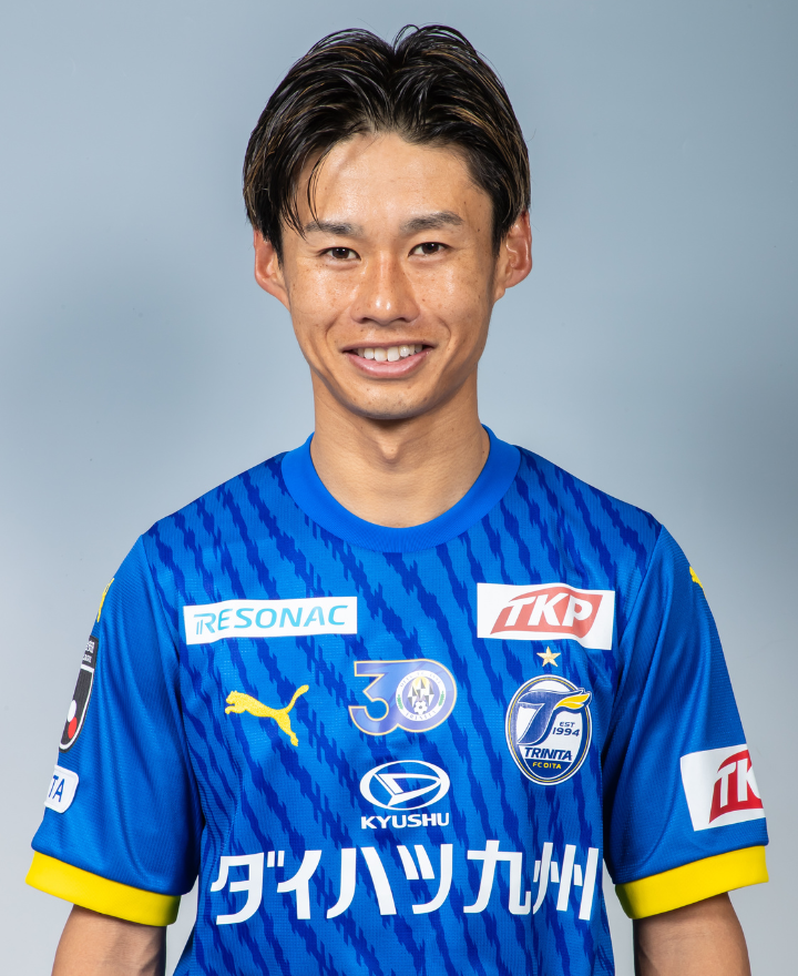 大分トリニータ 町田也真人 選手直筆サイン入りユニフォーム2枚セット 町田 也真人 | 選手・スタッフ | 大分トリニータオフィシャルサイト